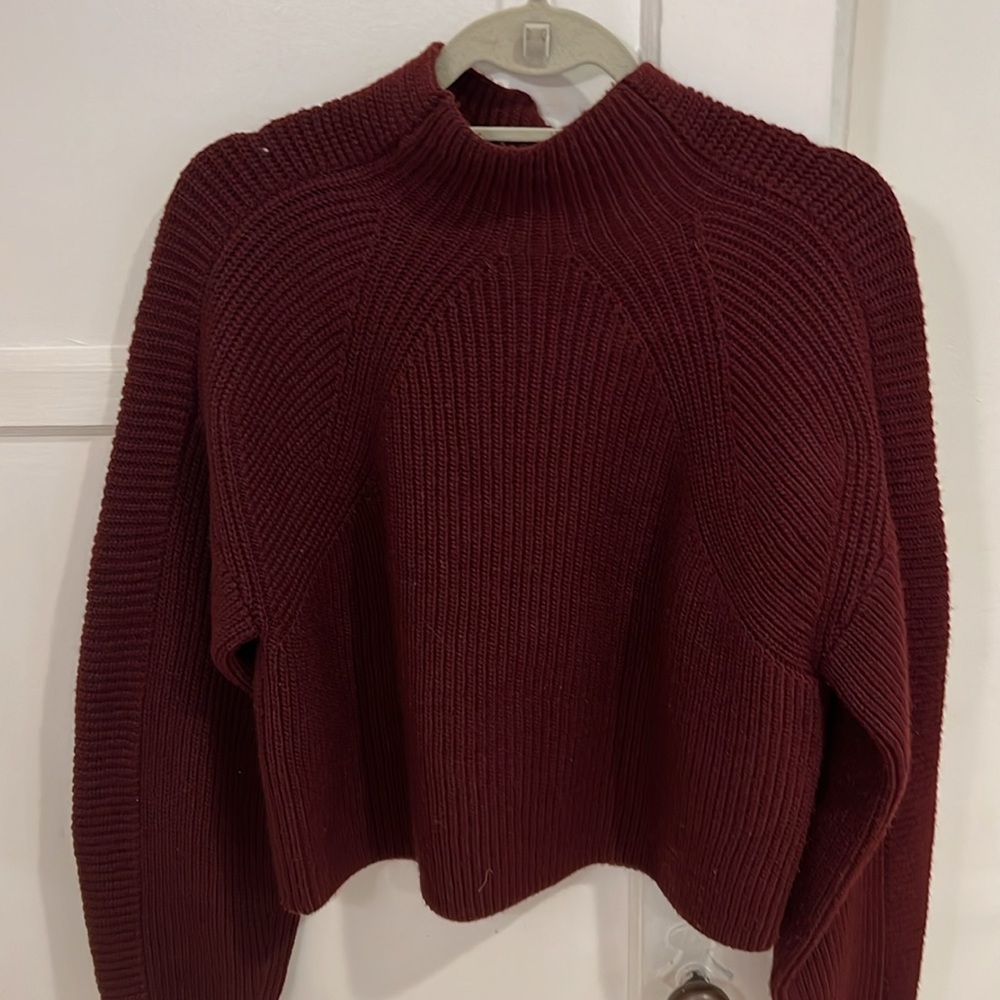 Like-New H&M mockneck boxy-fit sweater